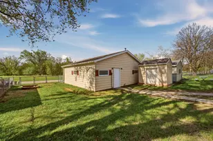 1003 13th Ave SW, Austin, MN 55912 - Photo 3