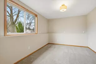 6560 49th St N, Oakdale, MN 55128 - Photo 45