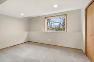 6560 49th St N, Oakdale, MN 55128 - Photo 43