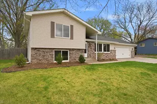 6560 49th St N, Oakdale, MN 55128 - Photo 23