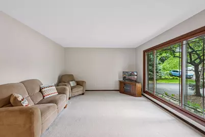 6966 Inskip Avenue S, Cottage Grove, MN 55016 - Photo 5
