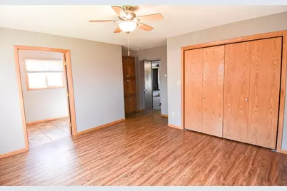 203 E Fletcher Avenue, Warren, MN 56762 - Photo 37