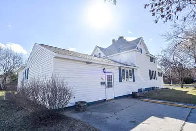 203 E Fletcher Avenue, Warren, MN 56762 - Photo 9