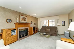 744 Jefferson Ave SW, Eyota, MN 55934 - Photo 3