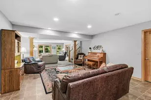 15 Hawthorne Ct, North Oaks, MN 55127 - Photo 41
