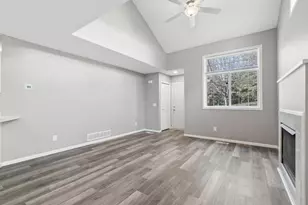 8981 Spring Ln, Woodbury, MN 55125 - Photo 7