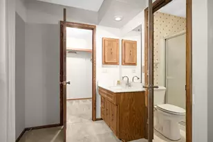400 Cimarron Cir, Chanhassen, MN 55317 - Photo 31