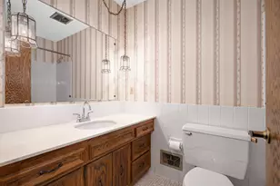 400 Cimarron Cir, Chanhassen, MN 55317 - Photo 35