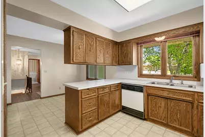 400 Cimarron Circle, Chanhassen, MN 55317 - Photo 23