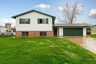 3 St Marks Bay, Faribault, MN 55021 - Photo 3
