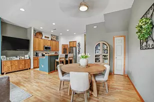 364 Valley Commons, Hudson, WI 54016 - Photo 5