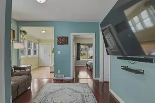 751 Minnehaha Ave W, Saint Paul, MN 55104 - Photo 5
