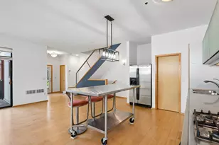2818 Aldrich Ave S, Minneapolis, MN 55408 - Photo 29