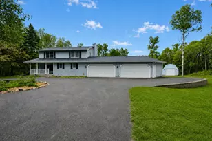 238 Glen Cir, River Falls, WI 54022 - Photo 9