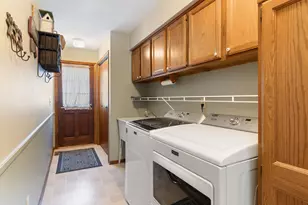 5855 Arthur St NE, Fridley, MN 55432 - Photo 9