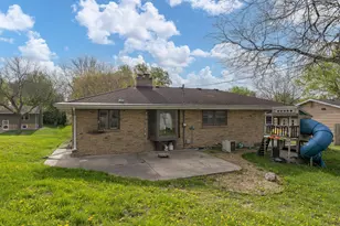 110 S Belmont Dr, Mankato, MN 56001 - Photo 27