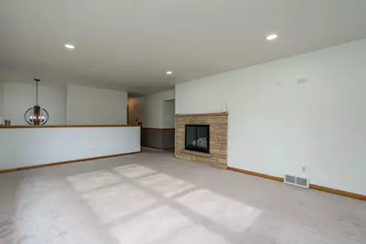 110 S Belmont Drive, Mankato, MN 56001 - Photo 5
