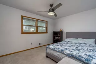 110 S Belmont Dr, Mankato, MN 56001 - Photo 17