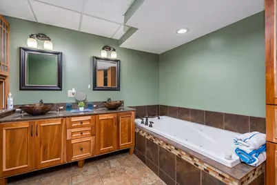 110 S Belmont Drive, Mankato, MN 56001 - Photo 25