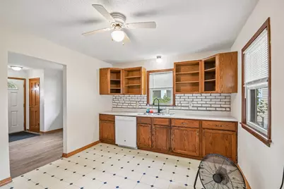 5324 Emerson Avenue N, Brooklyn Center, MN 55430 - Photo 5