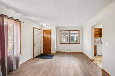 5324 Emerson Avenue N, Brooklyn Center, MN 55430 - Photo 3