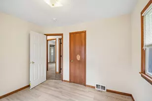 5324 Emerson Ave N, Brooklyn Center, MN 55430 - Photo 11