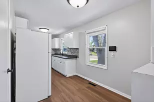 6842 Drew Ave N, Brooklyn Center, MN 55429 - Photo 7