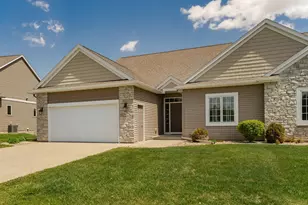 2824 Ivory Rd NE, Rochester, MN 55906 - Photo 1
