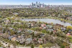 2204 W Lake of the Isles Pkwy, Minneapolis, MN 55405 - Photo 45