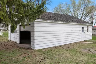 106 E Park Ave, Buffalo Lake, MN 55332 - Photo 35