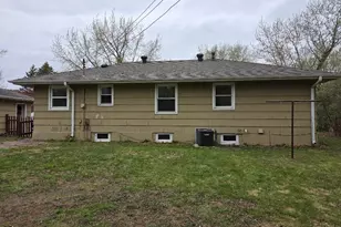 7101 Hartkopf Ln, Brooklyn Park, MN 55428 - Photo 23
