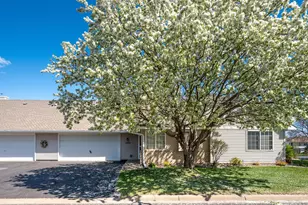 8639 Prestwick Ln N, Brooklyn Park, MN 55443 - Photo 3