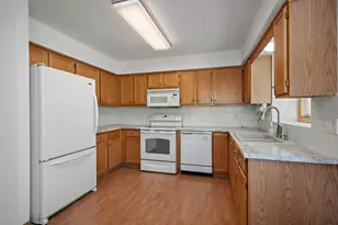8639 Prestwick Ln N, Brooklyn Park, MN 55443 - Photo 9
