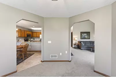 7664 Ojibway Park Draw, Woodbury, MN 55125 - Photo 15