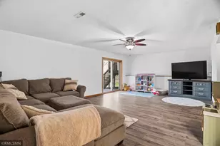7910 Baylor St, Wyoming, MN 55092 - Photo 27