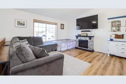 5535 18th Street S, Fargo, ND 58104 - Photo 7