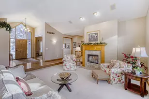 7945 Ranchview Ln N, Maple Grove, MN 55311 - Photo 3