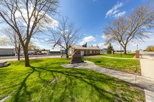 19 2nd Ave SE, Fairfax, MN 55332 - Photo 33