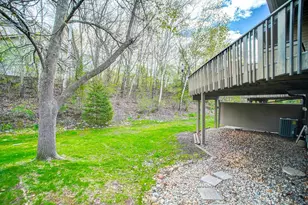 9222 Decatur Ave S, Bloomington, MN 55438 - Photo 17