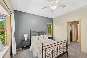 118 S Shannon Dr, Shakopee, MN 55379 - Photo 33