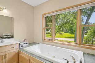 118 S Shannon Dr, Shakopee, MN 55379 - Photo 37