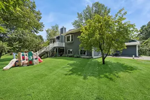 118 S Shannon Dr, Shakopee, MN 55379 - Photo 9