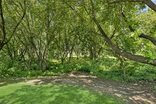 118 S Shannon Dr, Shakopee, MN 55379 - Photo 5