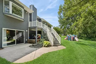 118 S Shannon Dr, Shakopee, MN 55379 - Photo 7