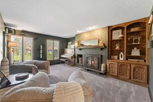 60 Deer Hills Ct, North Oaks, MN 55127 - Photo 3