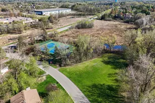 60 Deer Hills Ct, North Oaks, MN 55127 - Photo 33