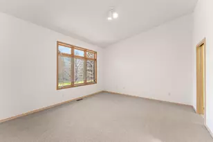 8914 Hilloway Rd, Eden Prairie, MN 55347 - Photo 21