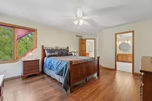 5754 Pond Dr, Shoreview, MN 55126 - Photo 7