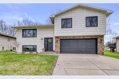1122 N Concord Street, Fergus Falls, MN 56537 - Photo 1