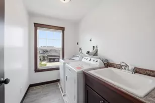1683 St George St, Waconia, MN 55387 - Photo 21